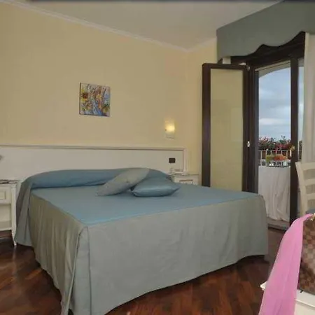 Hotel Costa 4*