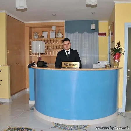 Costa מלון 4*