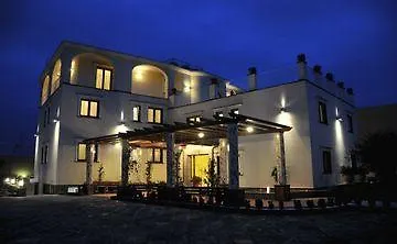 Costa מלון 4*